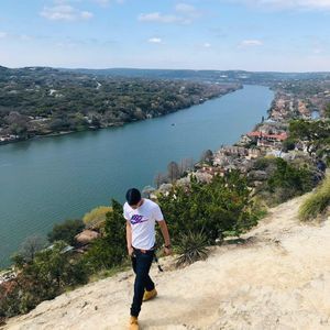 Meet your Posher, Deondrick